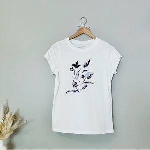 Universal thread graphic tee